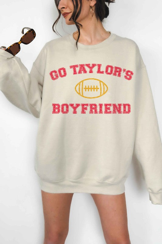 GO TAYLORS BOYFRIEND OVERSIZED GRAPHIC SWEATSHIRT