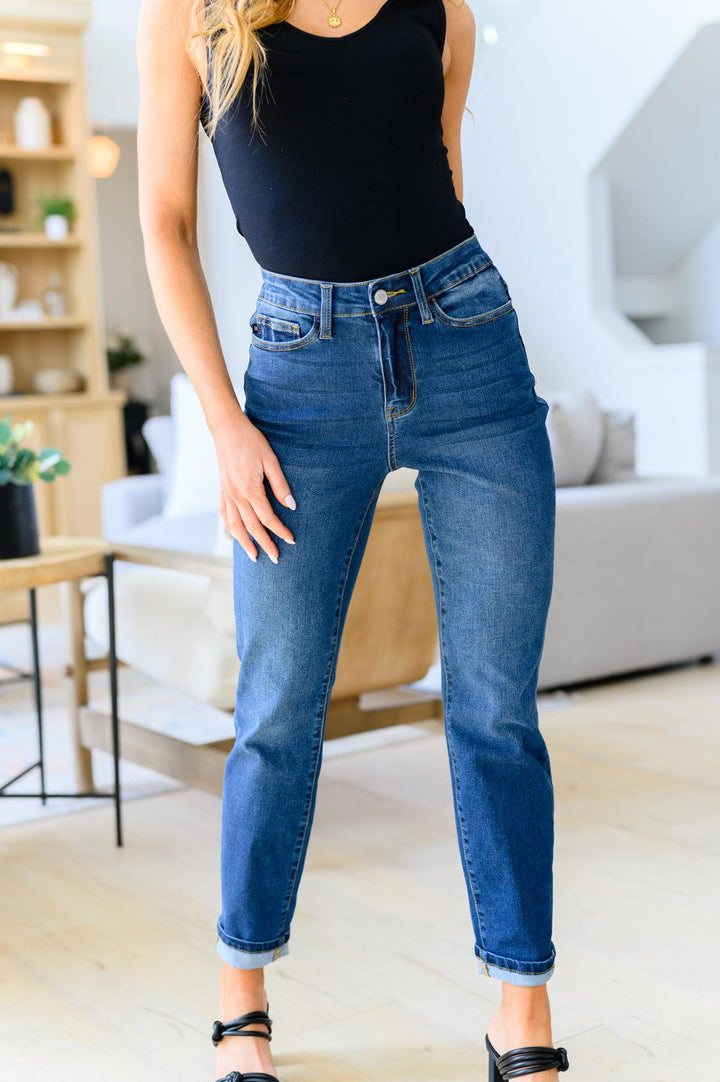 Downtown High Rise Boyfriend Jeans - KASH'S BOUTIQUE