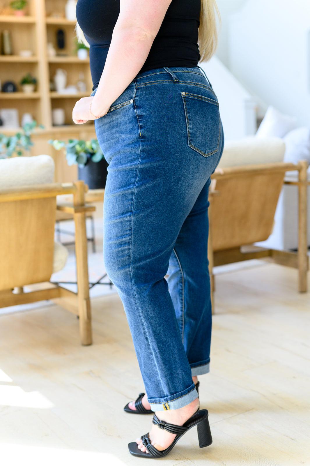 Downtown High Rise Boyfriend Jeans - KASH'S BOUTIQUE