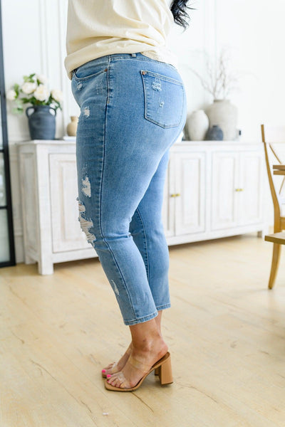 Florence High Waist Destroyed Boyfriend Jeans - KASH'S BOUTIQUE