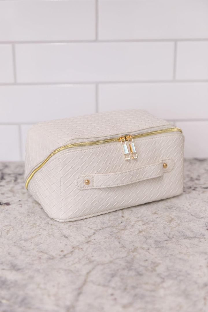 New Dawn Large Capacity Cosmetic Bag in White - KASH'S BOUTIQUE